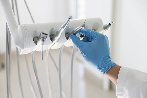 Professional Emergency Dentist technician working in Grundy County County, IA